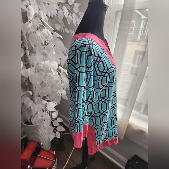 Simply Southern Geometric Patterned Women's Top - Pink and Blue Size Medium - Picture 3 of 10